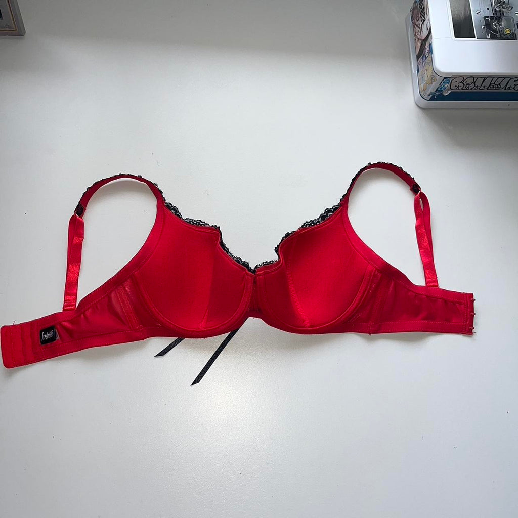 vtg Hot Girl Bra